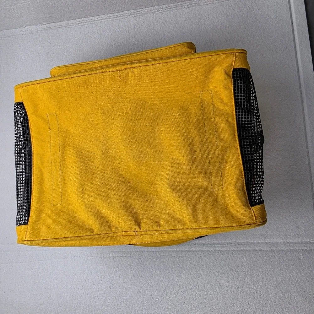 Traveler's Choice Southwest Airlines Yellow Mesh Pet Carrier Small Dog Cat Bag